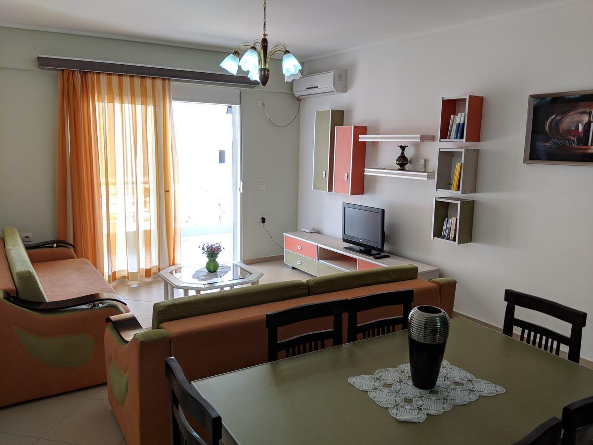 Seafront Apartment Sarande Bagian luar foto