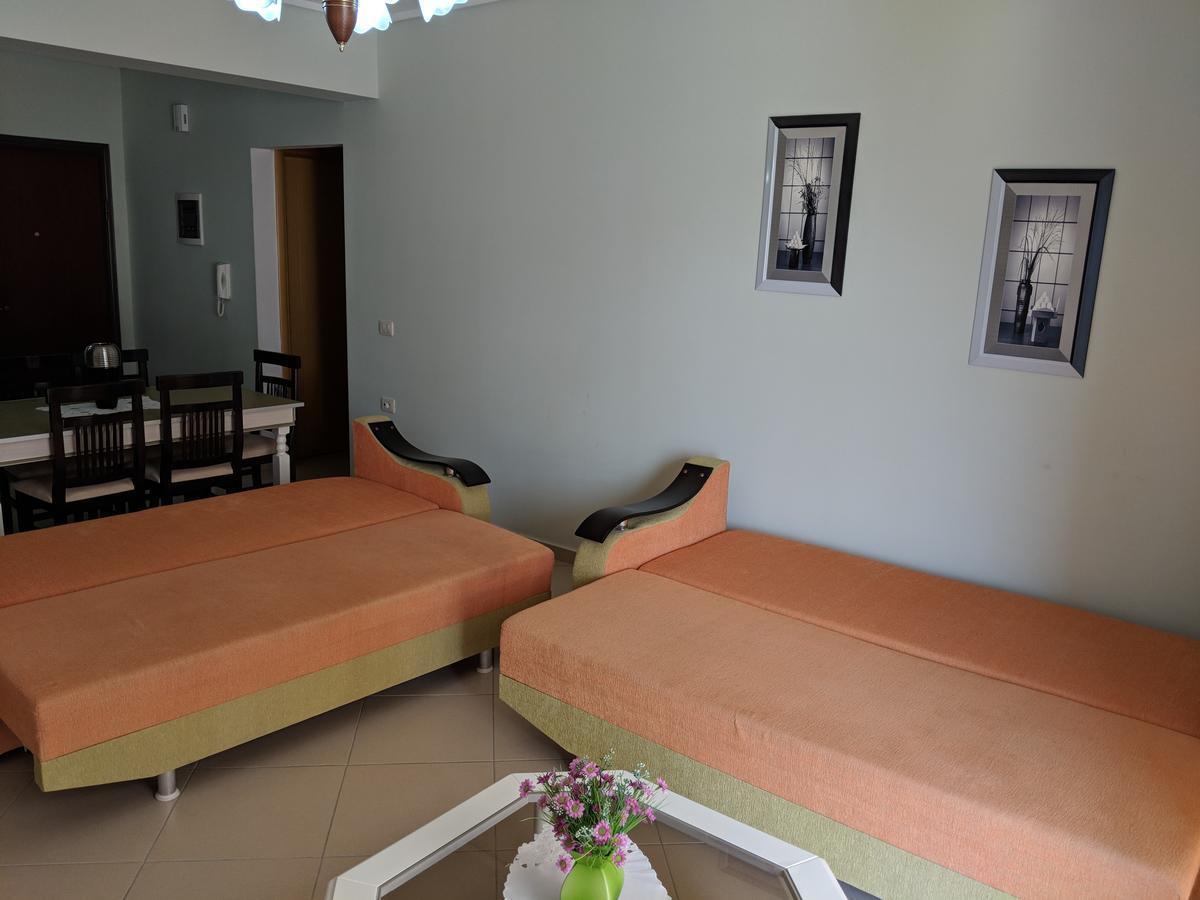 Seafront Apartment Sarande Bagian luar foto