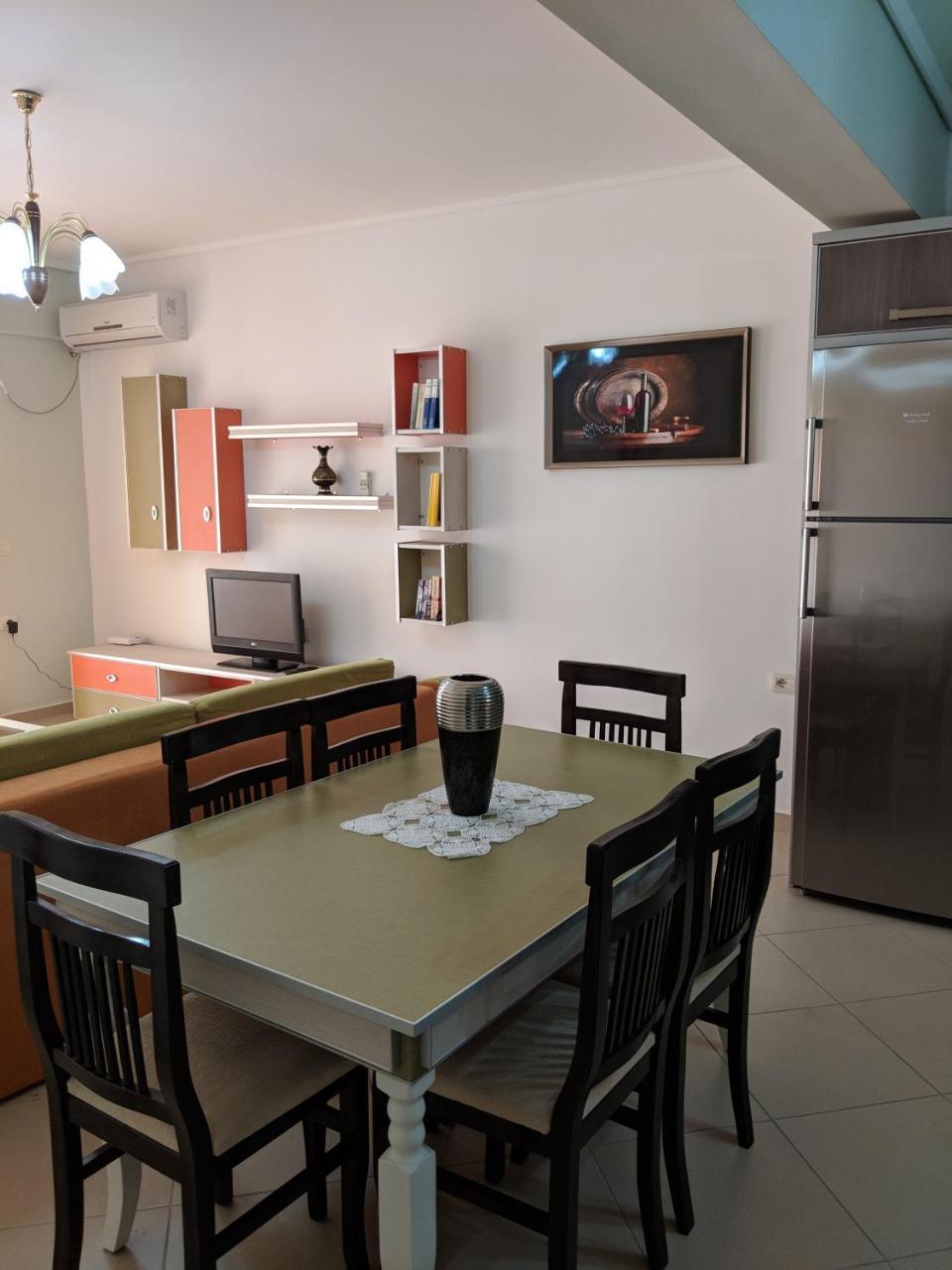Seafront Apartment Sarande Bagian luar foto